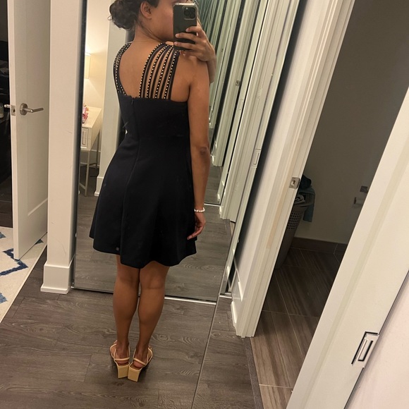 Guess navy dress with gold details - Picture 3 of 5